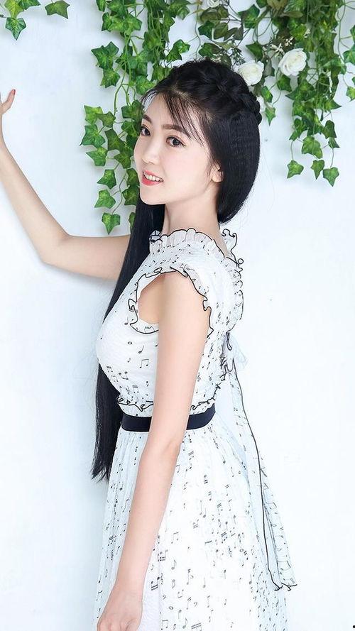 任妙音的写真照片,尽显东方美女韵味
